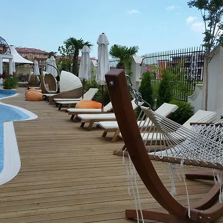 Harmony Suites Saint Vlas Свети-Влас